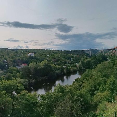 Apartmany Nad Splavem Znojmo Exterior foto