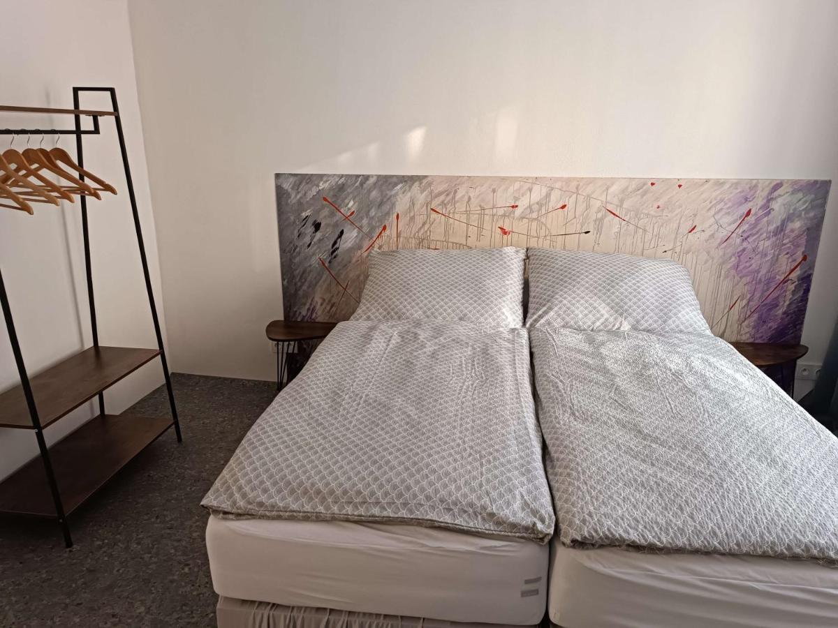 Apartmany Nad Splavem Znojmo Exterior foto